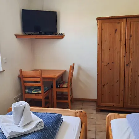 بيت ضيافة Gaestehaus Terrana Wathlingen